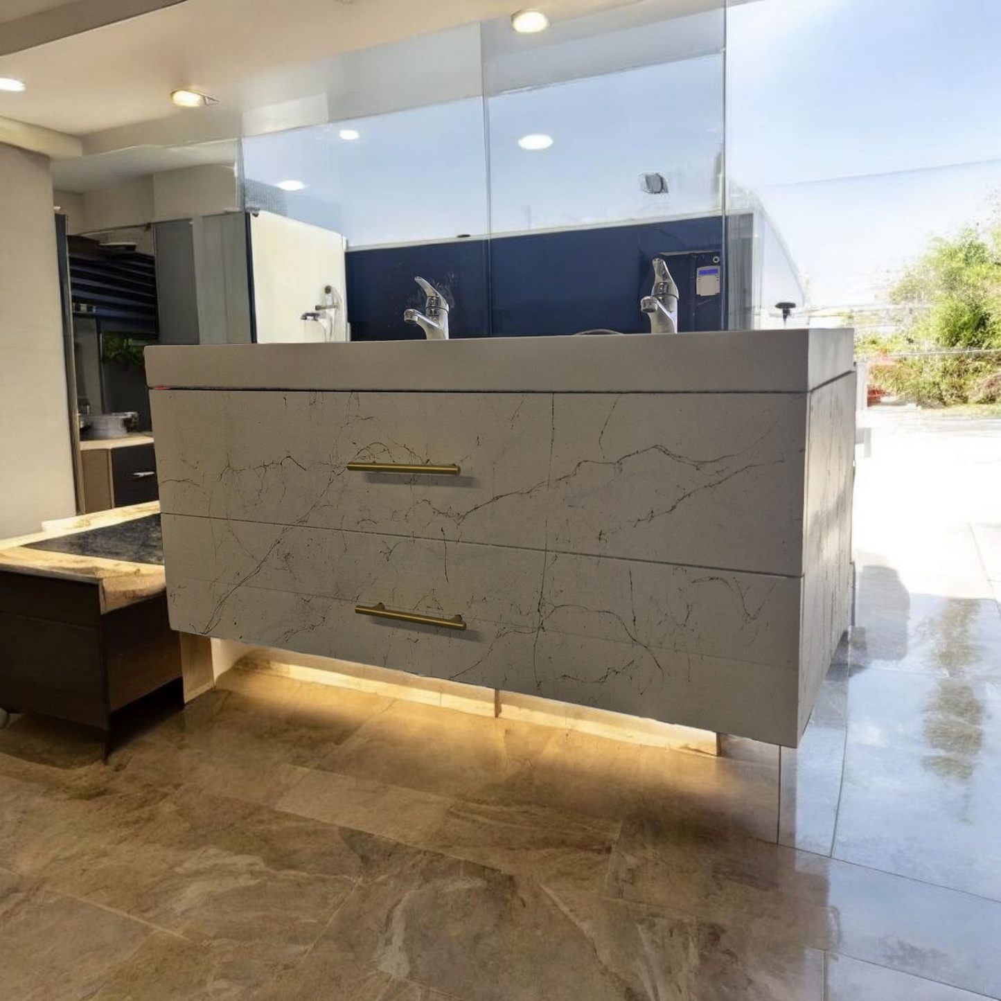Meuble sous vasque doubles tiroirs blanc effet marbre doré en bois massif ,fait artisanalement en France par Gakeal