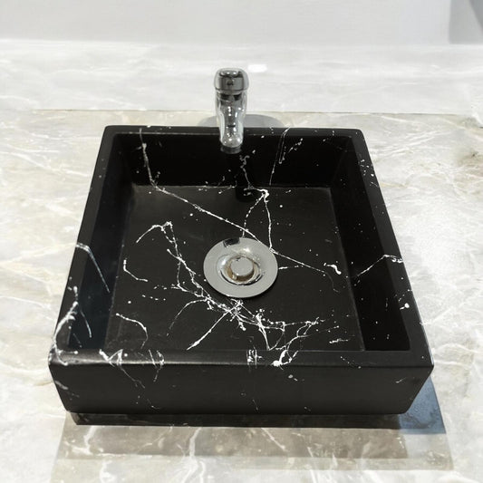 Vasque à poser carré en béton noir effet marbre   ,fabriqué artisanalement en France par Gakeal